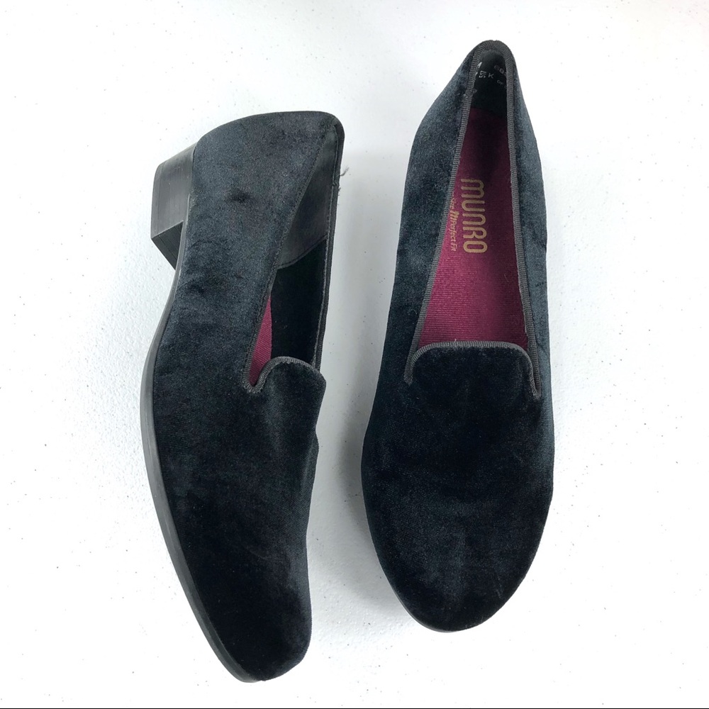 Munro American Perfect Fit Velvet Shoes Size 8M - Picture 1 of 8